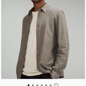 Men’s Medium Lululemon Commission Shirt